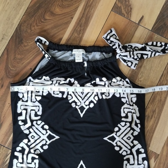 WHBM halter tie top - Picture 3 of 8